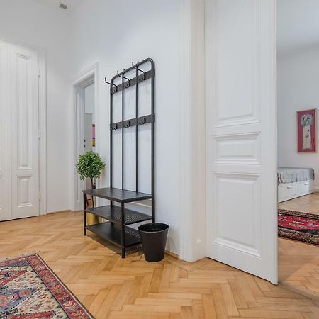 Grand Soho II Apartment Bécs Kültér fotó