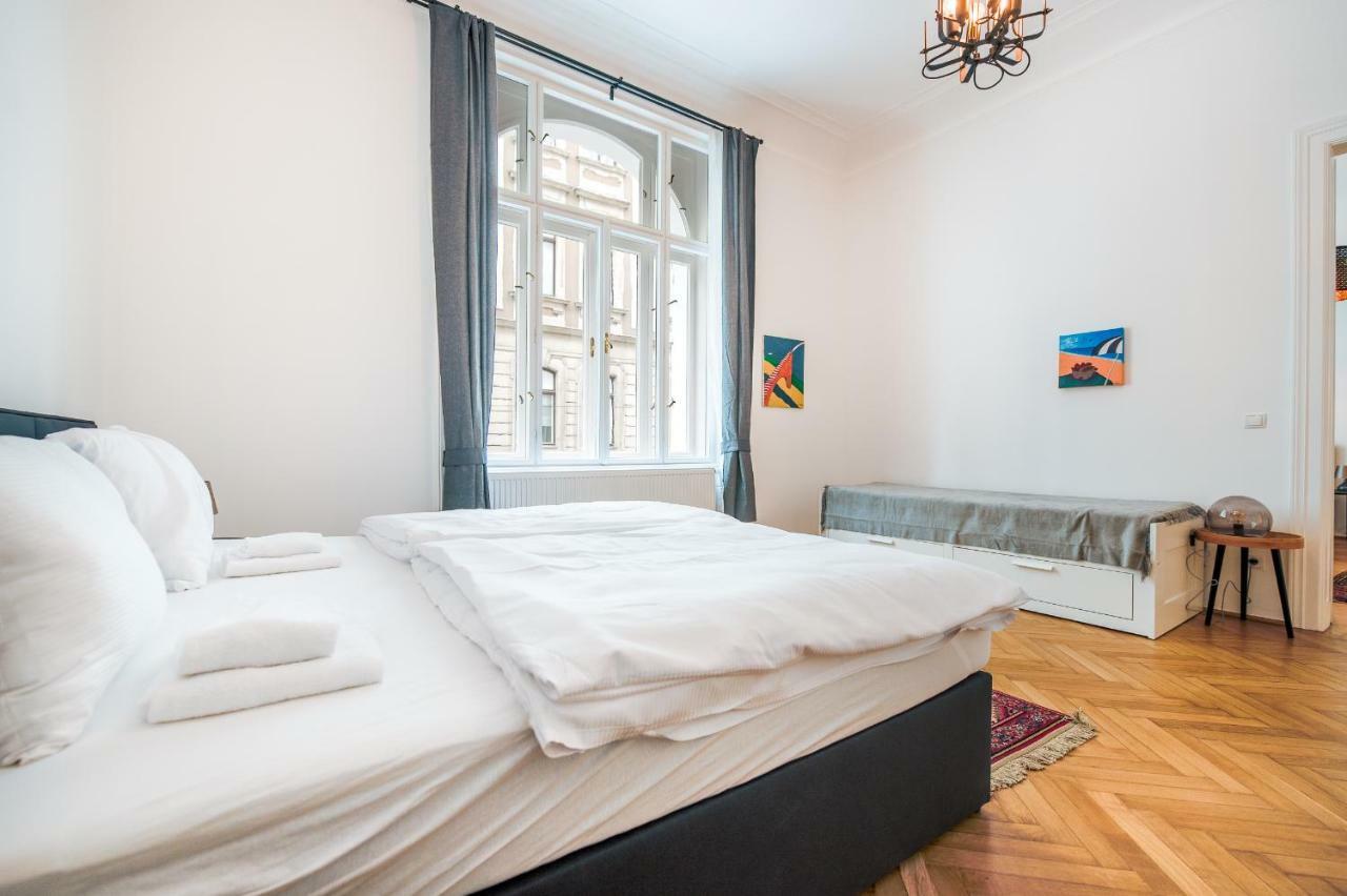 Grand Soho II Apartment Bécs Kültér fotó